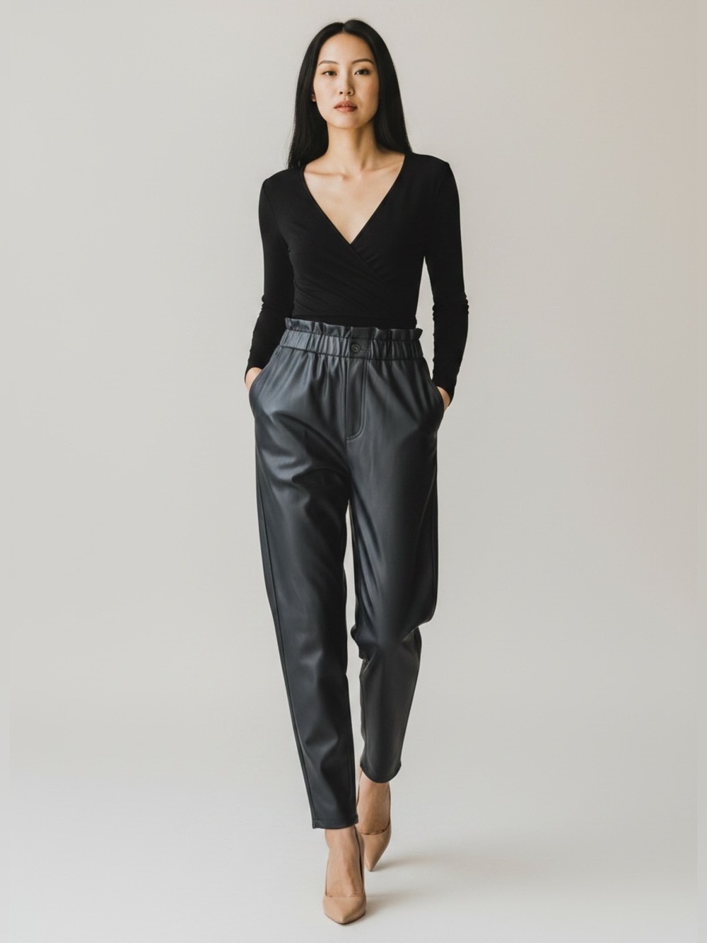 Zara Women's Black Faux Leather Pants High-Waisted Paperbag Baggy Trouser Size 2